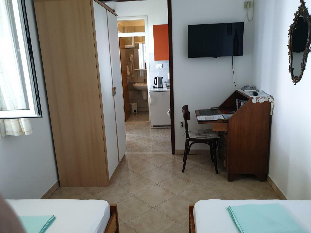 Apartments Bajo - Free Parking Ντουμπρόβνικ Εξωτερικό φωτογραφία